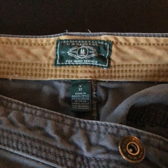 G H Bass & Co pants. Size 36x32 Color Grey - Picture 4 of 4